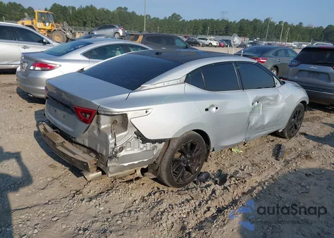 2017 Nissan Maxima 3.5 S z USA, uszkodzony, nr VIN 1N4AA6AP8HC376526